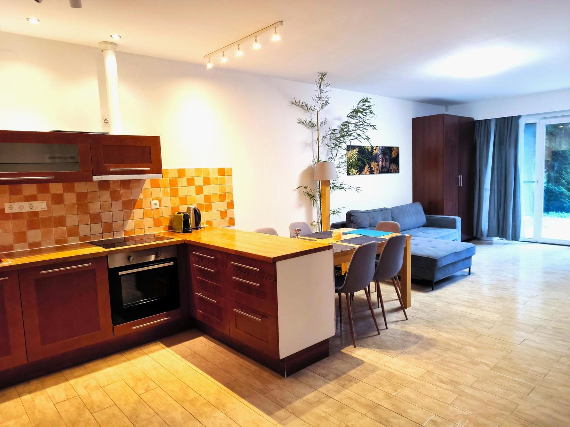 Caesar Apartman *